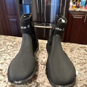 Scubapro Delta boots 5mm like new size XS Euro 37/38 Size 6 US